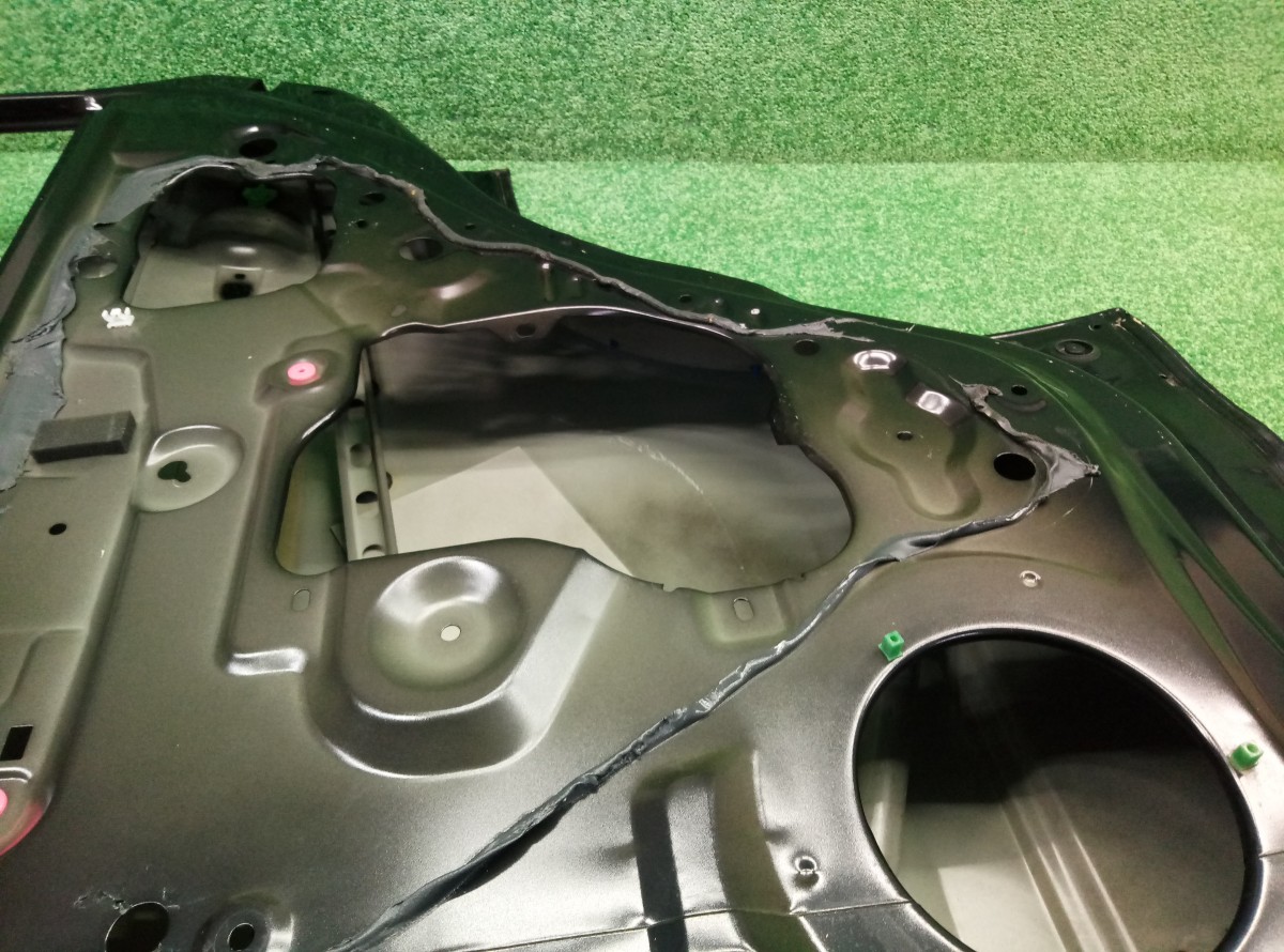 Дверь задняя правая Suzuki Grand Vitara 2005-2012 6800365833 на Suzuki Grand Vitara 