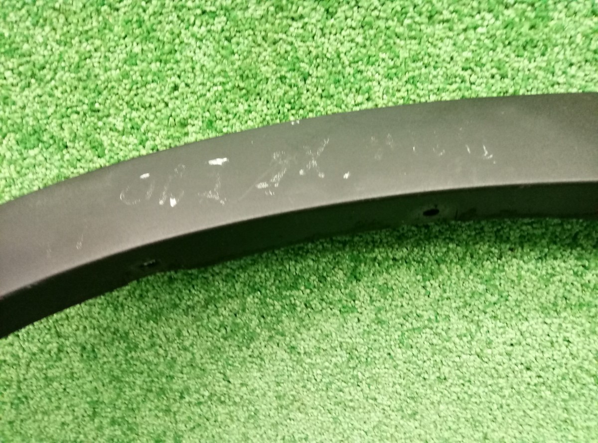 Накладка переднего крыла левого BMW X5 E70 2006-2010 51777158427 на BMW X5 E70