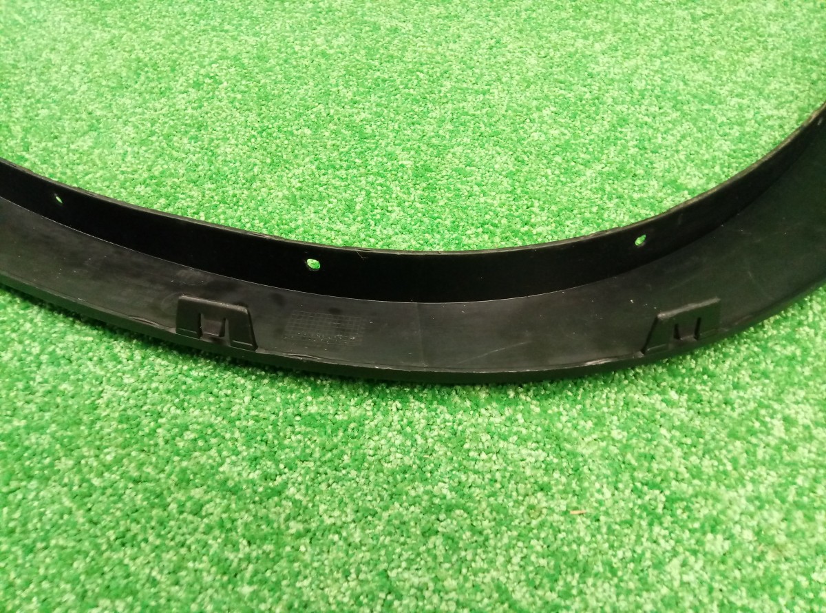 Накладка переднего крыла левого BMW X5 E70 2006-2010 51777158427 на BMW X5 E70