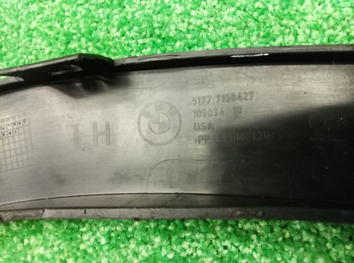 Накладка переднего крыла левого BMW X5 E70 2006-2010 51777158427 на BMW X5 E70
