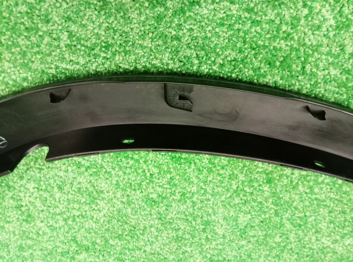 Накладка заднего крыла левого BMW X6 F16 2014-н.в. 51777319833 на BMW X6 F16