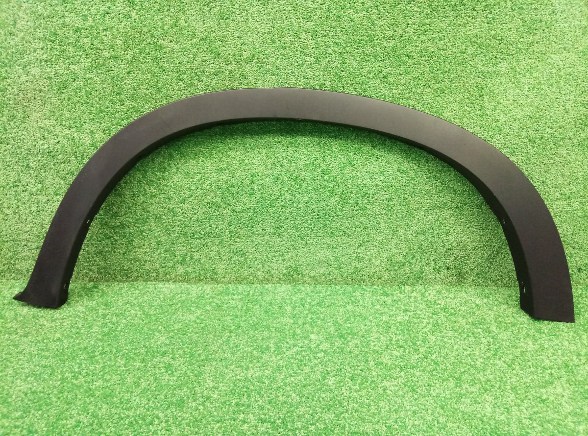 Накладка переднего крыла левого BMW X5 E70 2006-2010 5177715842504 на BMW X5 E70