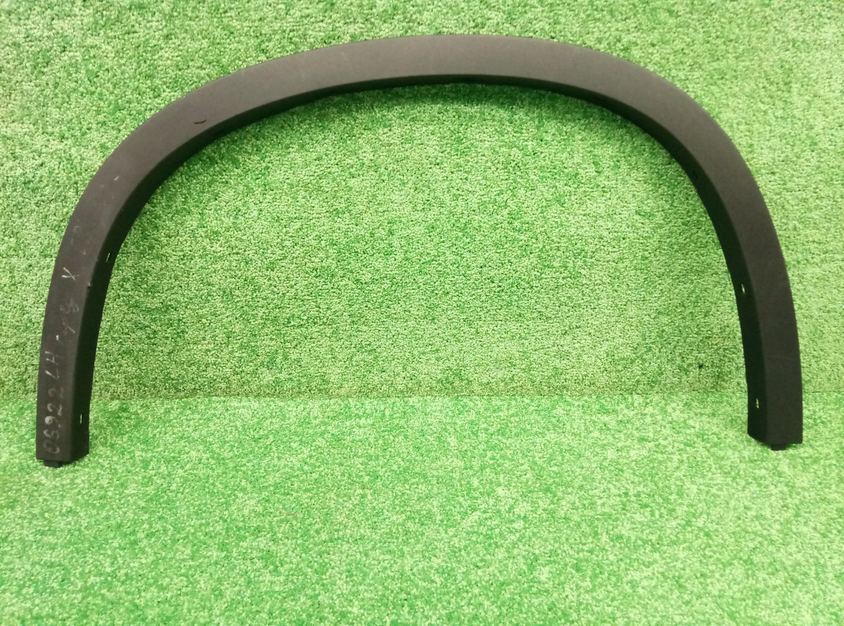 Накладка переднего крыла левого BMW X1 (E84) 2009-2012 51772990165 на BMW X1 (E84)