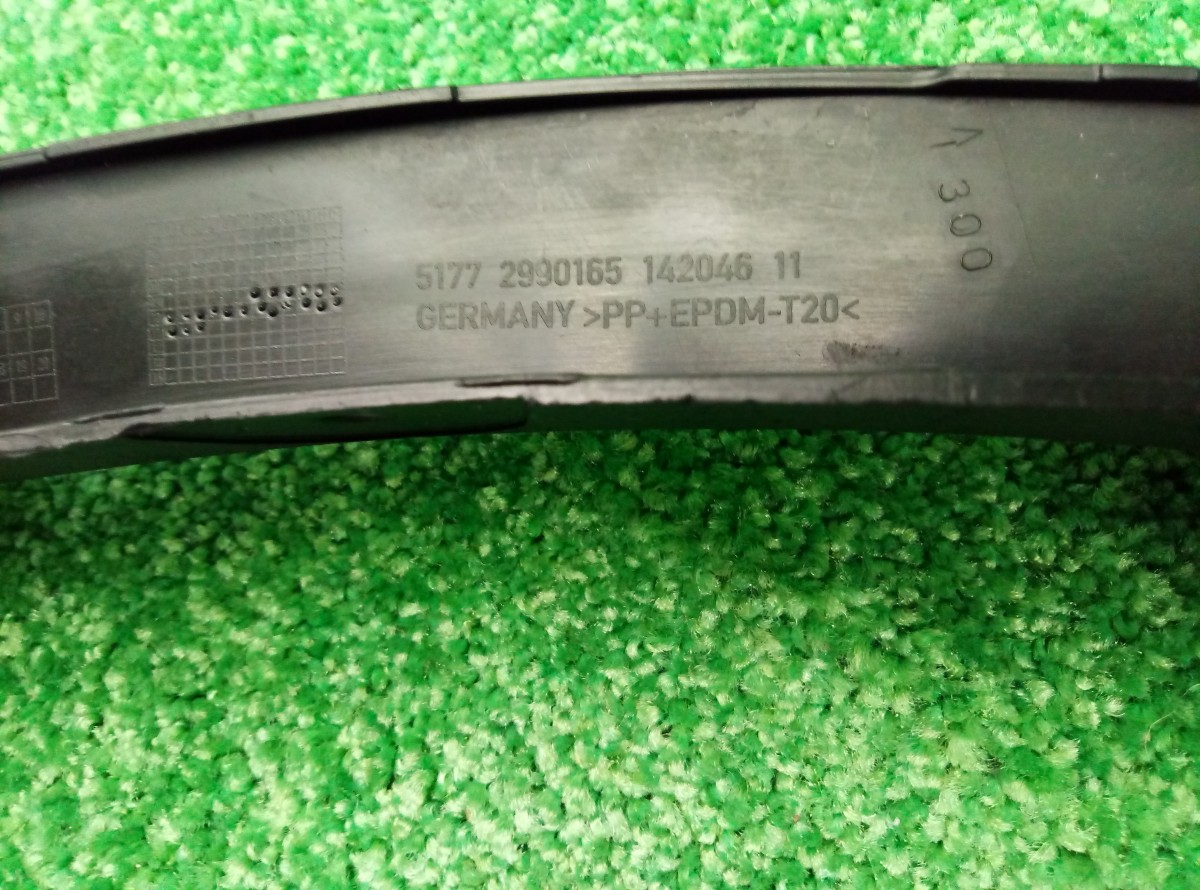 Накладка переднего крыла левого BMW X1 (E84) 2009-2012 51772990165 на BMW X1 (E84)