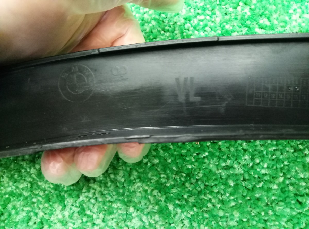 Накладка переднего крыла левого BMW X1 (E84) 2009-2012 51772990165 на BMW X1 (E84)