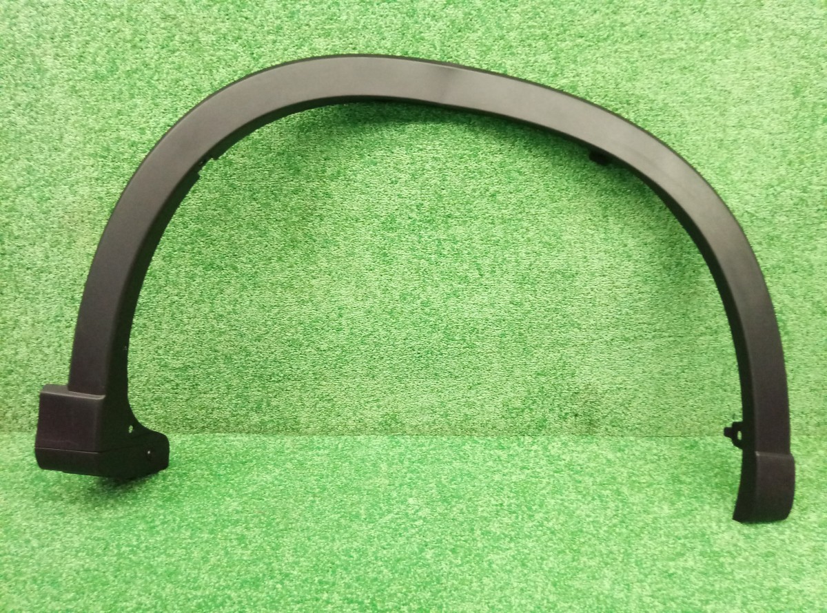 Накладка переднего крыла правого Mazda CX5 (KE) 2011-2015 KD5351W21 на Mazda CX5 (KE)