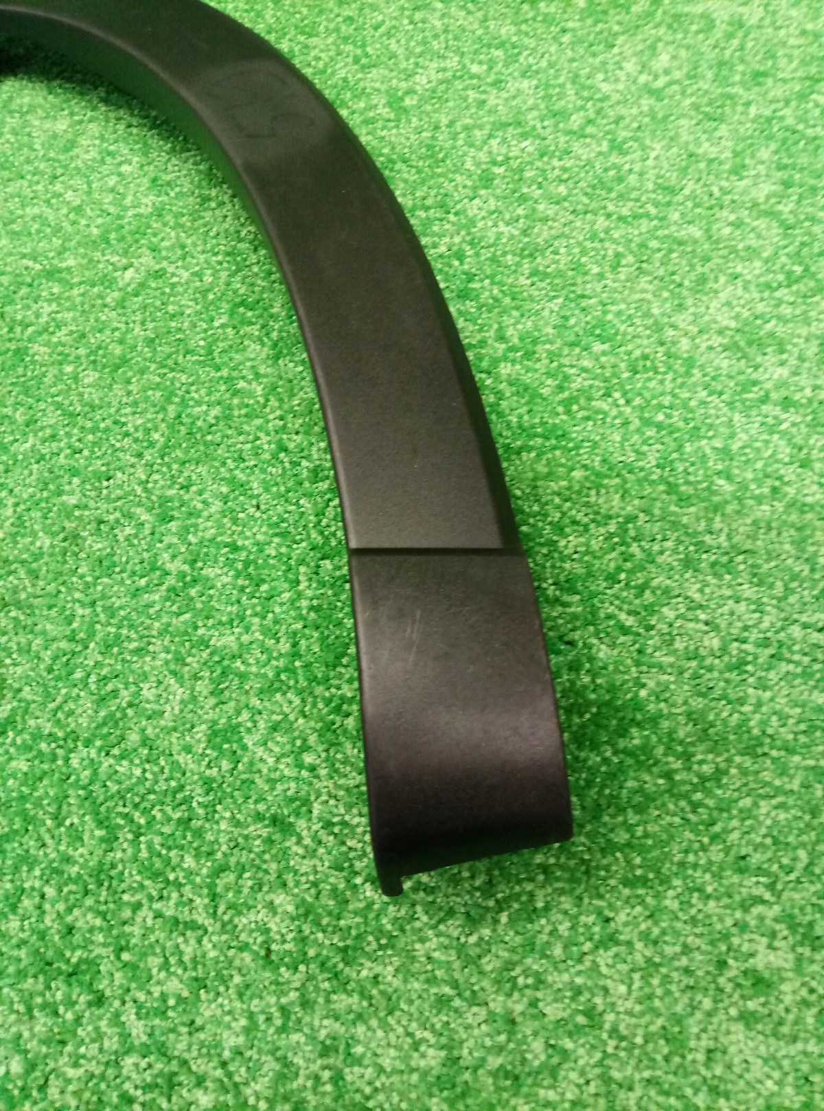 Накладка переднего крыла правого Mazda CX5 (KE) 2011-2015 KD5351W21 на Mazda CX5 (KE)