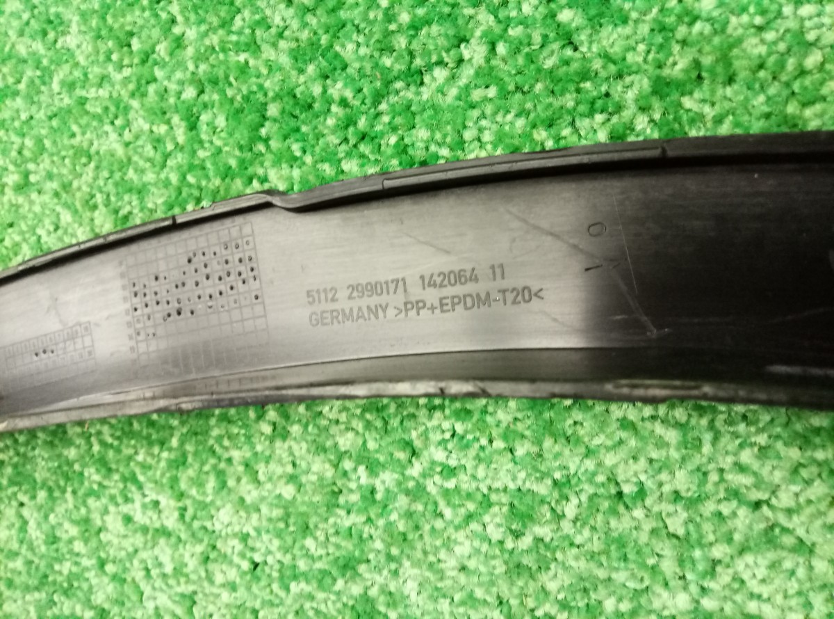 Накладка заднего крыла левого BMW X1 (E84) 2009-2012 51122990171 на BMW X1 (E84)