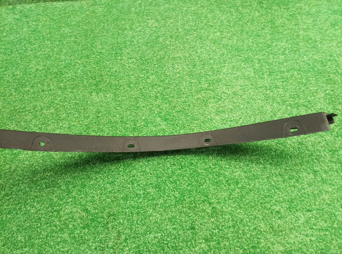 Накладка переднего крыла правого BMW X1 (E84) 2009-2012 51122990172 на BMW X1 (E84)