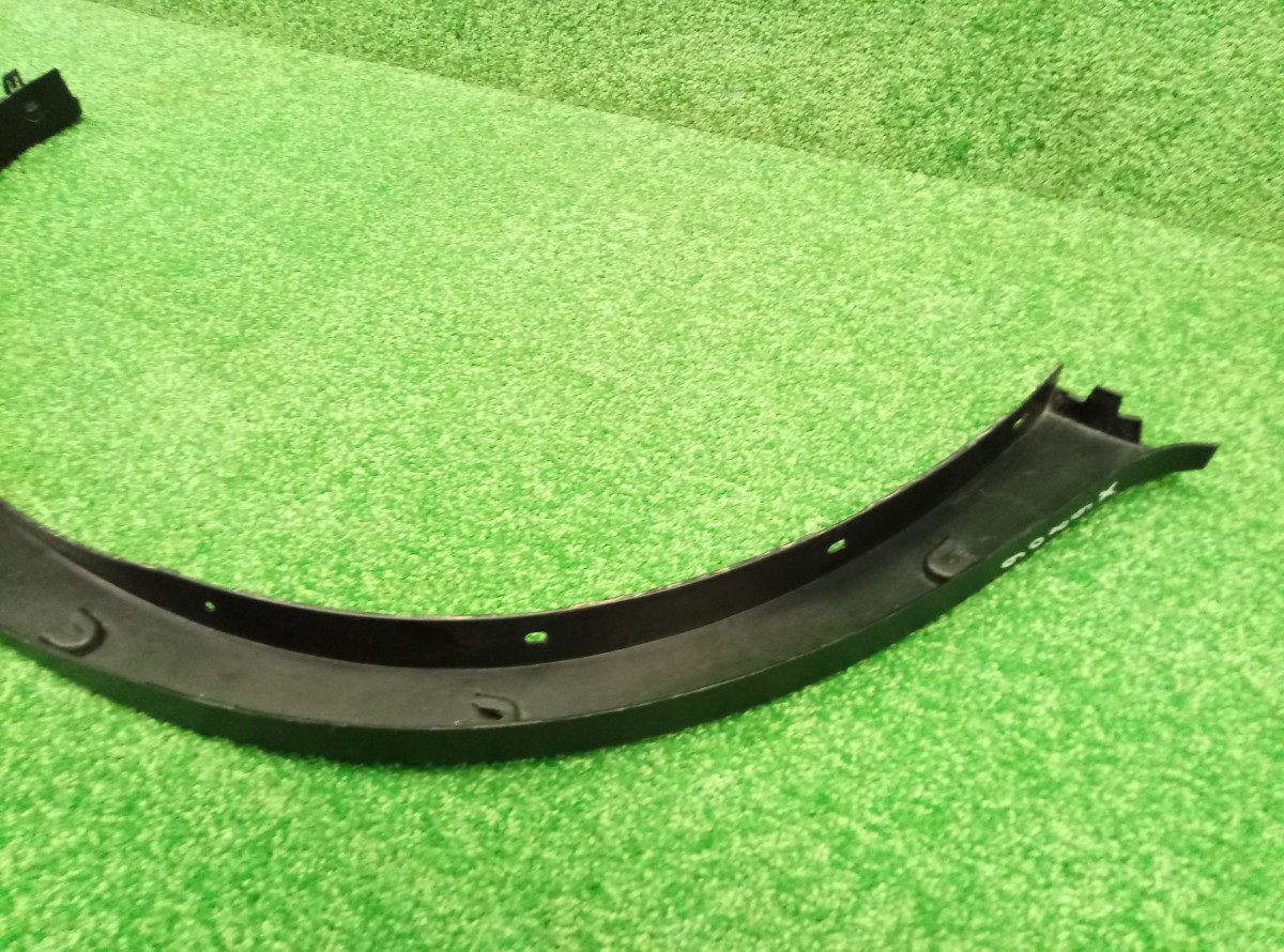 Накладка заднего крыла правого BMW X5 E70 2006-2010 5177715842604 на BMW X5 E70