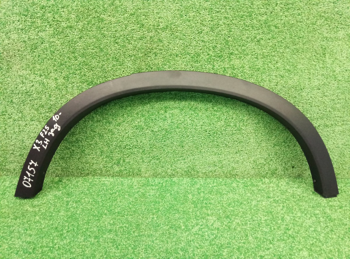 Накладка заднего крыла левого BMW X3 (F25) 2010- 2014 51777210083 на BMW X3 (F25)