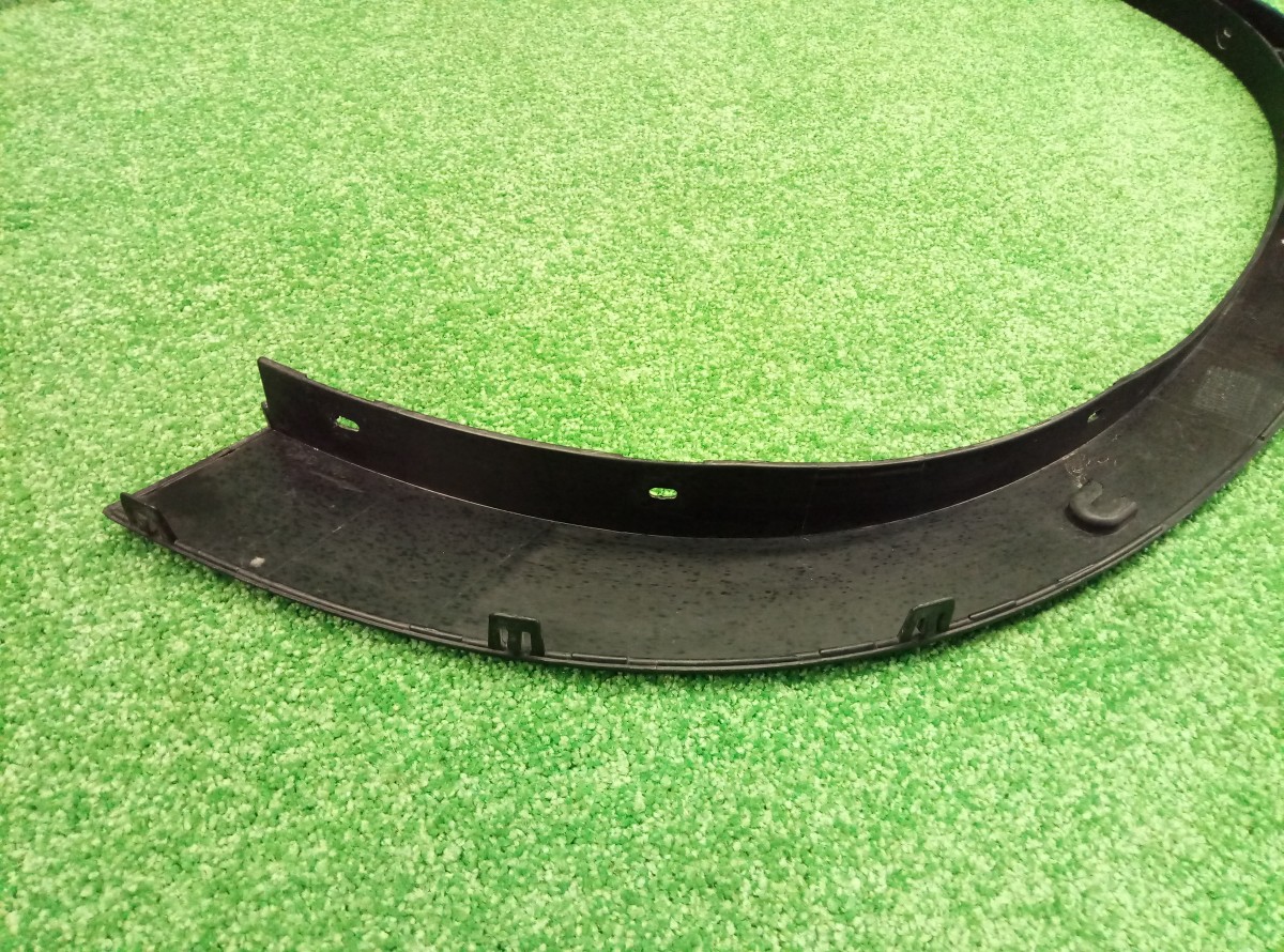 Накладка заднего крыла правого BMW X5 E70 2006-2010 5177715842604 на BMW X5 E70