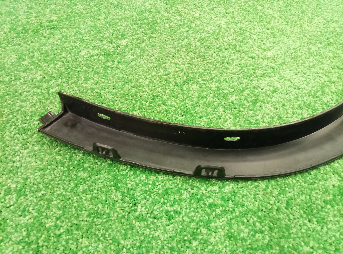 Накладка заднего крыла правого BMW X1 (E84) 2009-2012 51122990172 на BMW X1 (E84)