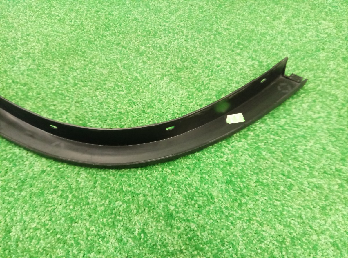 Накладка заднего крыла правого BMW X1 (E84) 2009-2012 51122990172 на BMW X1 (E84)