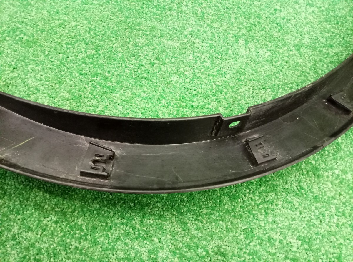 Накладка переднего крыла левого Mazda CX5 (KE) 2011-2015 KD5351W31 на Mazda CX5 (KE)