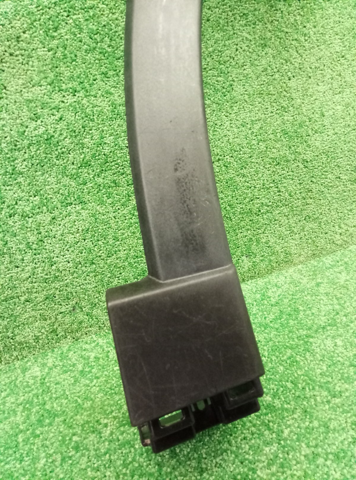 Накладка заднего крыла левого Mazda CX5 (KE) 2011-2015 KD5351W21 на Mazda CX5 (KE)