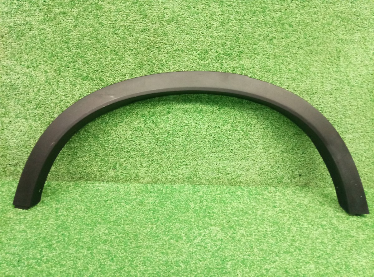 Накладка заднего крыла правого BMW X3 (F25) 2010-2014 51777210084 на BMW X3 (F25)