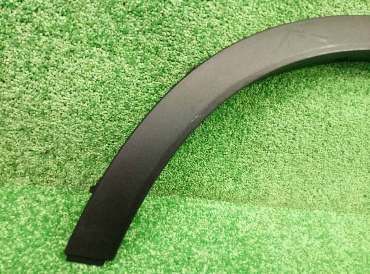 Накладка заднего крыла правого BMW X3 (F25) 2010-2014 51777210084 на BMW X3 (F25)