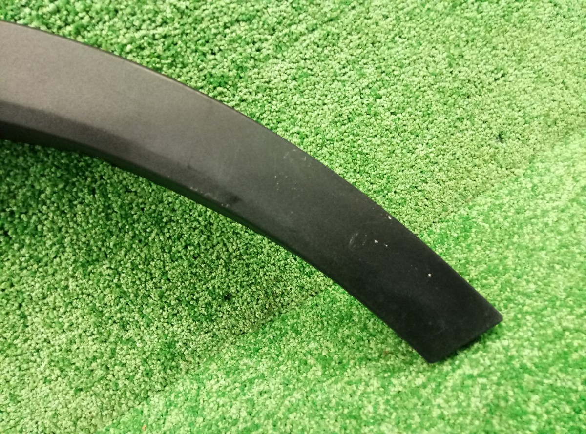 Накладка заднего крыла правого BMW X3 (F25) 2010-2014 51777210084 на BMW X3 (F25)