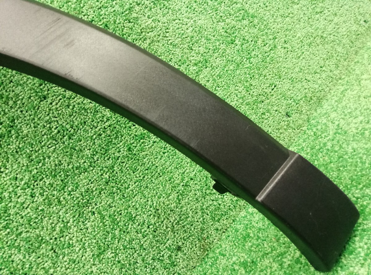 Накладка переднего крыла правого Mazda CX 5 2012-2017  KD5351W21 на Mazda CX5 (KE)