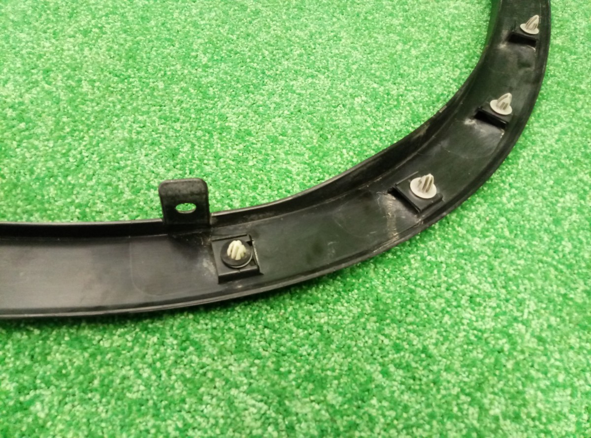 Накладка переднего крыла правого Mazda CX 5 2012-2017  KD5351W21 на Mazda CX5 (KE)