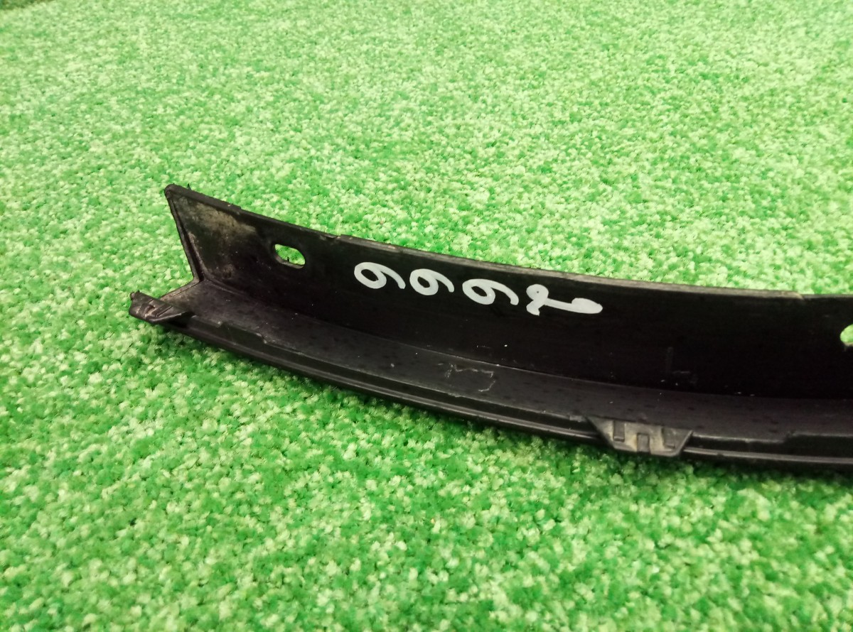 Накладка заднего крыла правого BMW X6 E71 2007-2014 51127176330 на BMW X6 E71