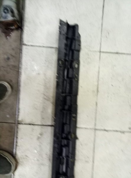 Кронштейн накладки на порог (наружней) BMW X5 F15 2013-н.в. на BMW X5 F15