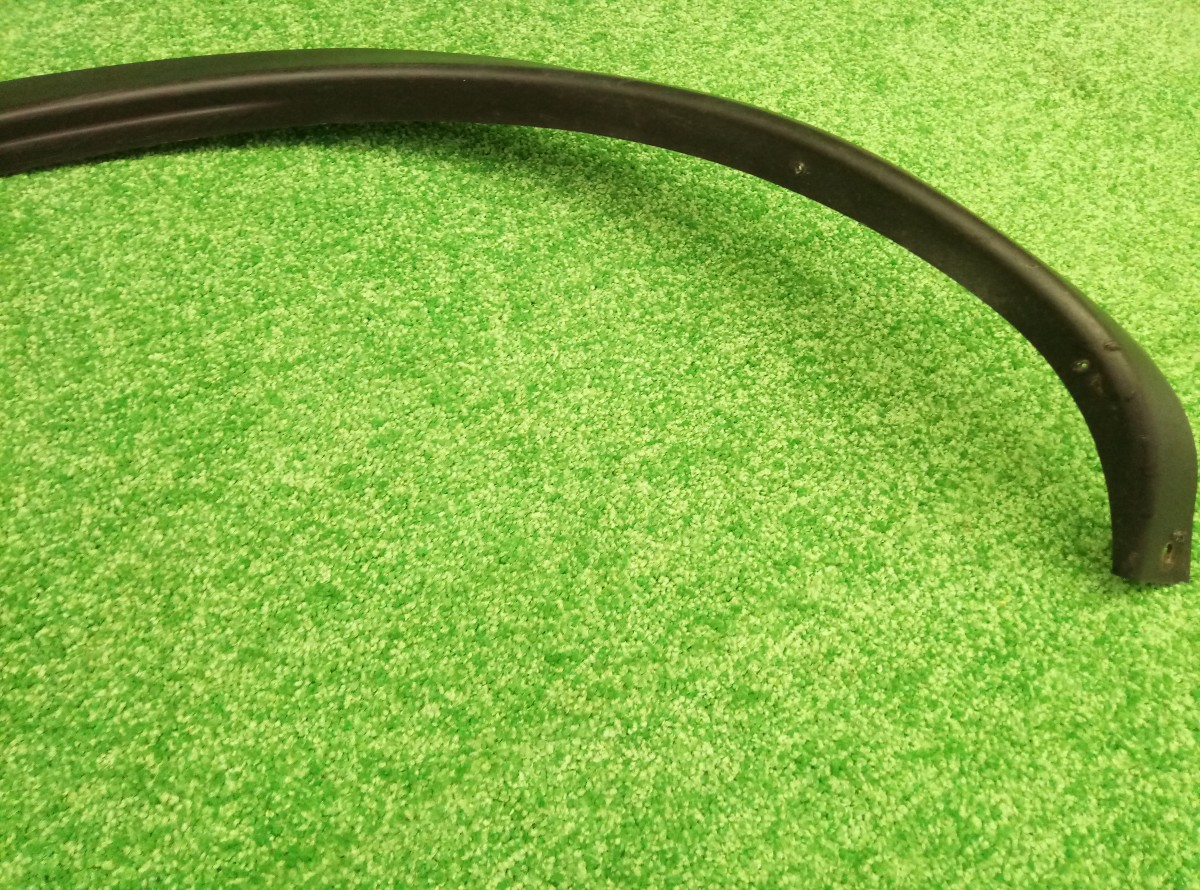 Накладка заднего крыла левого Nissan Qashqai J10 2006-2010 93829JD000 на Nissan Qashqai J10
