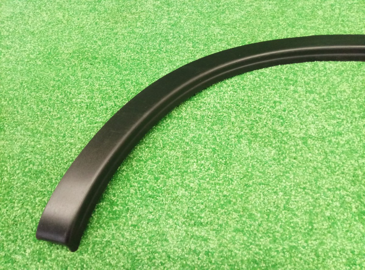 Накладка заднего крыла левого Nissan Qashqai J10 2006-2010 93829JD000 на Nissan Qashqai J10