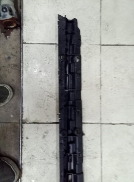 Кронштейн накладки на порог (наружней) BMW X5 F15 2013-н.в. на BMW X5 F15