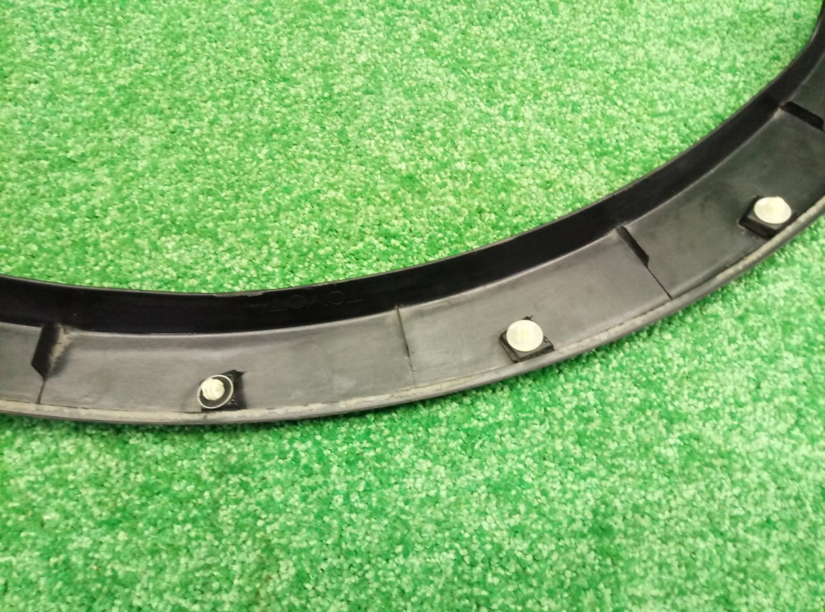Накладка заднего крыла левого Toyota RAV 4  (CA40) 2012-2015 7560642190 на Toyota RAV 4  (CA40)