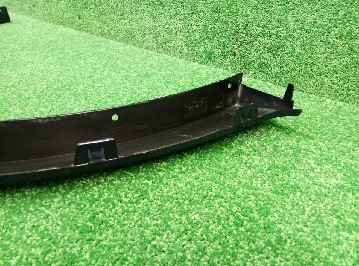 Накладка передняя крыла левого BMW X5 E70 2006-2010 51778036653 на BMW X5 E70