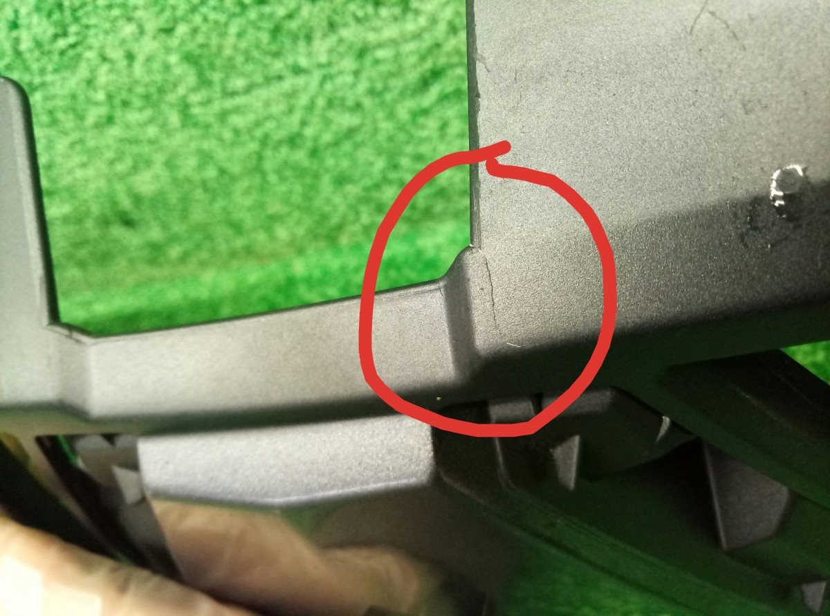 Решетка радиатора Mitsubishi Outlander XL 2006-2009 7450A037ZZ на Mitsubishi Outlander 2