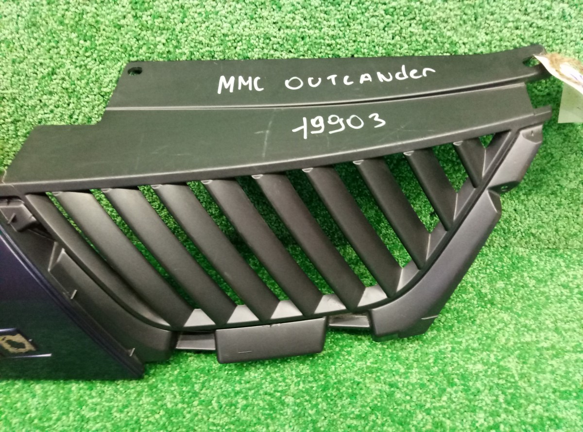 Решетка Радиатора Mitsubishi Outlander XL 2006-2009 7450A037ZZ на Mitsubishi Outlander 2