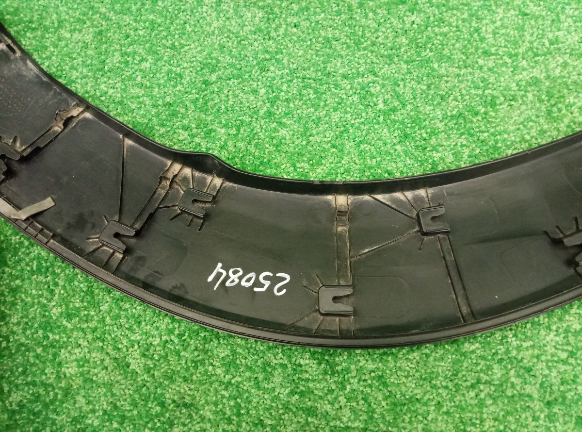 Накладка переднего правого крыла Hyundai Tucson 3  87714D7000 на Hyundai Tucson (JM)