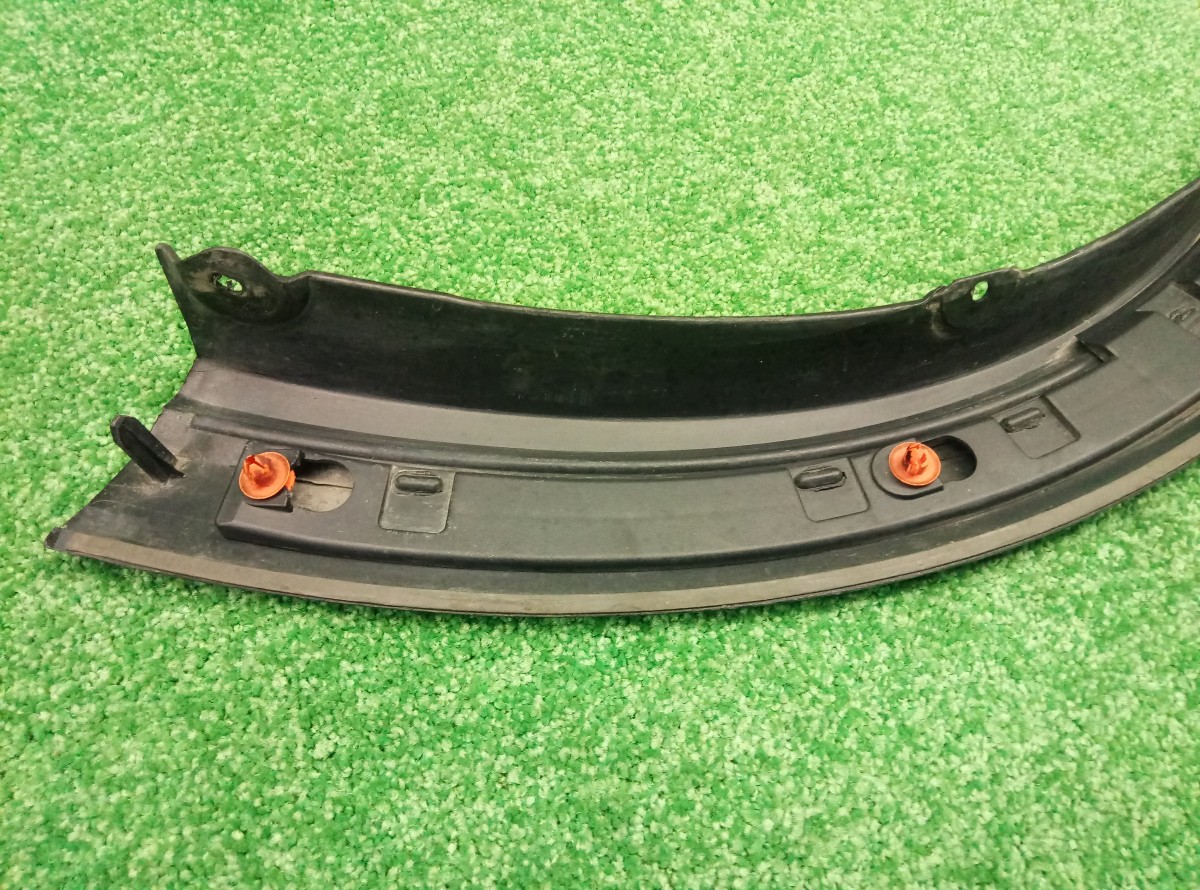 Накладка переднего крыла правого Volvo XC90  2002-2006 30779578 на Volvo XC90 