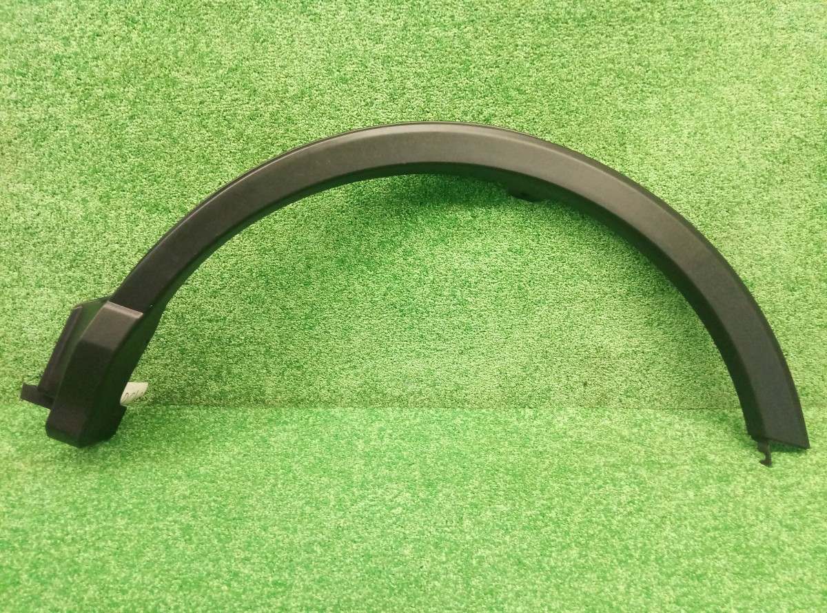 Накладка на крыло задняя левая Toyota Rav4 2016 7560642130 на Toyota RAV 4  (CA40)