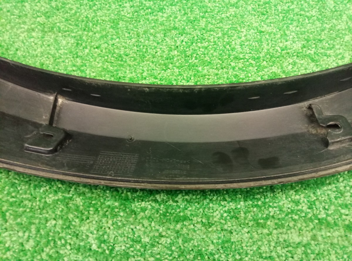 Накладка заднего крыла правого Volvo XC70  2007-2013  31283107 на Volvo XC70 
