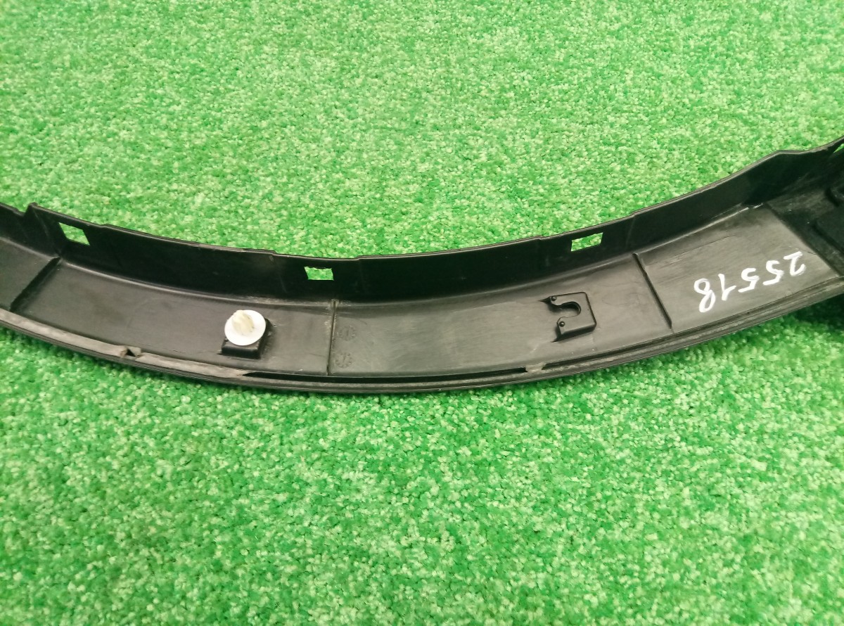 Накладка крыла переднего левого Toyota RAV4 CA40     7560242100 на Toyota RAV 4  (CA40)