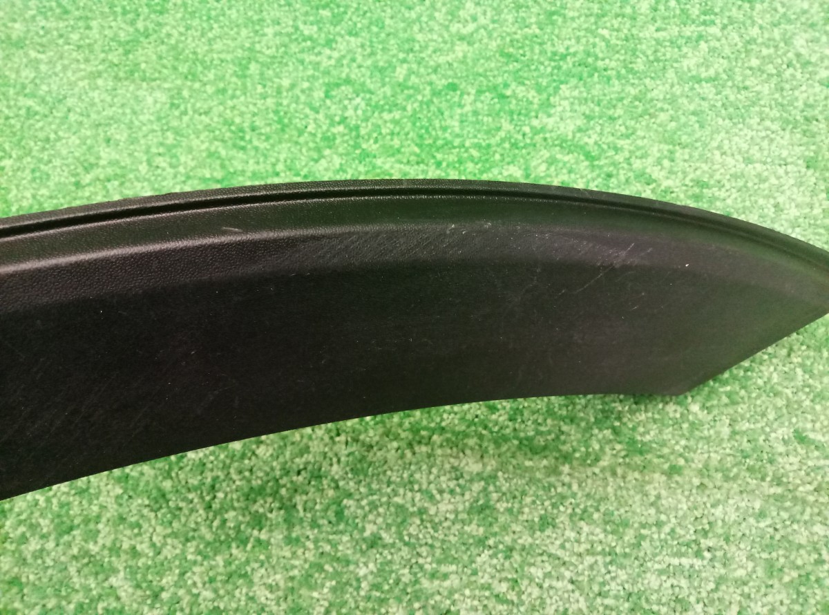 Накладка заднего крыла правого Kia Sportage 3(SL) 2010-2015 877423U000 на Kia Sportage 3(SL)