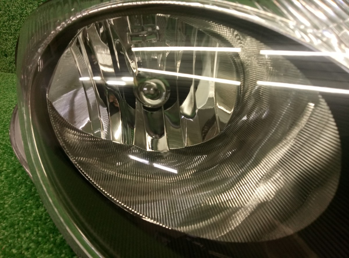 Фара правая Chrysler 300M 2001 аналог новая TYG на Chrysler 300C 