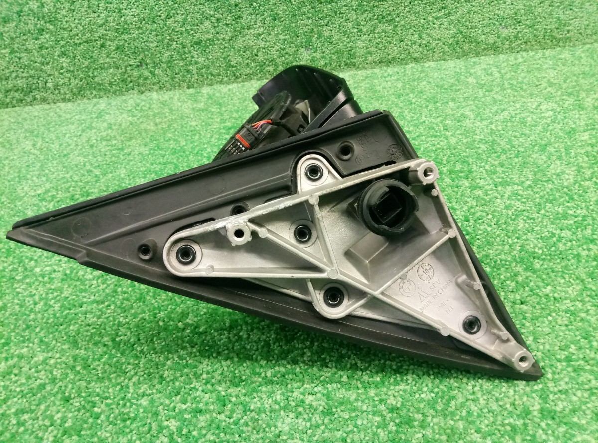 Зеркало правое электрическое BMW X6 E71 2007-2014 51167181166, 7154078 на BMW X6 E71