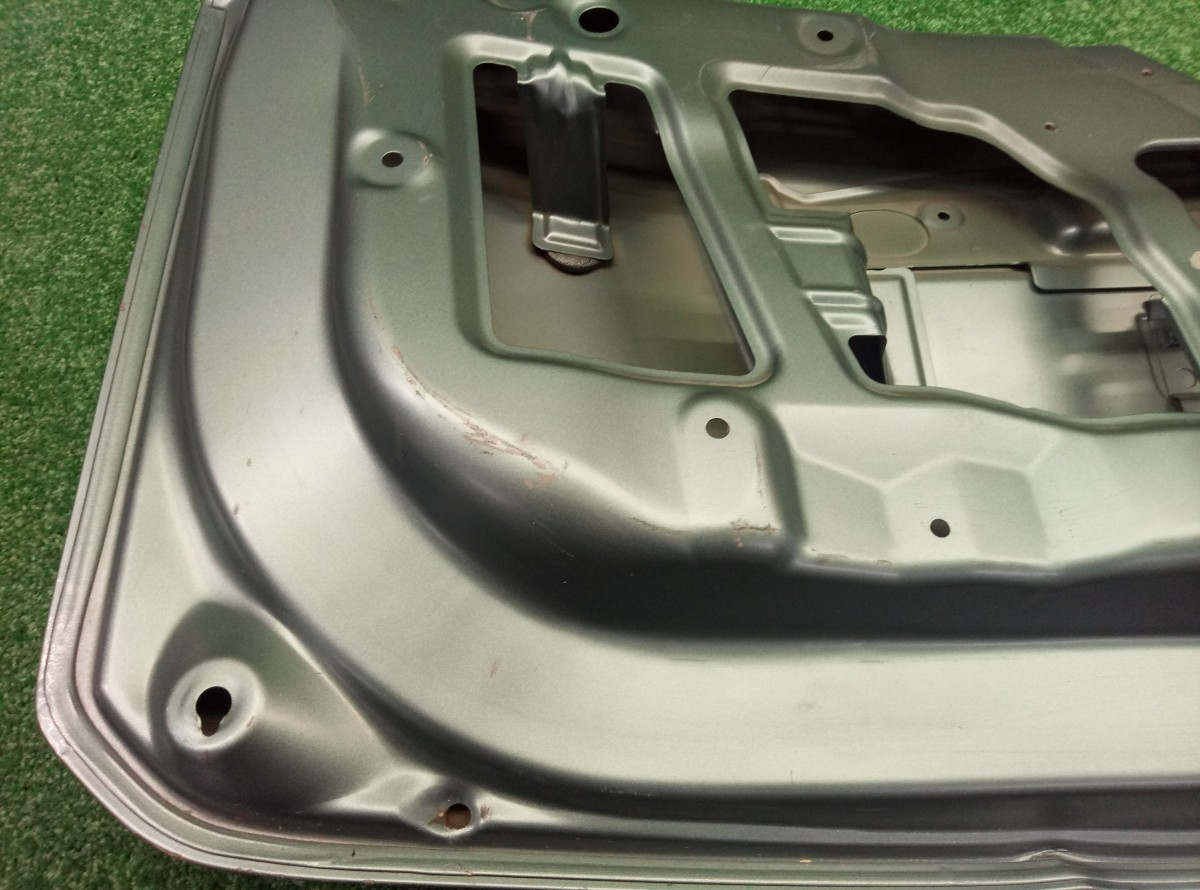 Дверь багажника Suzuki Splash (XB32S) 2008-2012 6910051K10 на Suzuki Splash (XB32S)