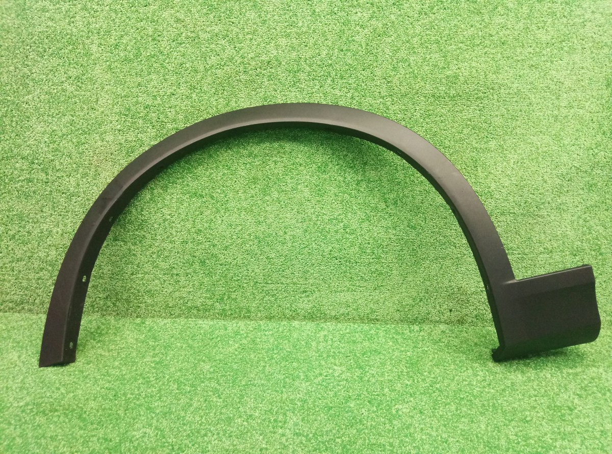 Накладка переднего крыла левого BMW X3 (F25) 2010-2014 51777210081 на BMW X3 (F25)
