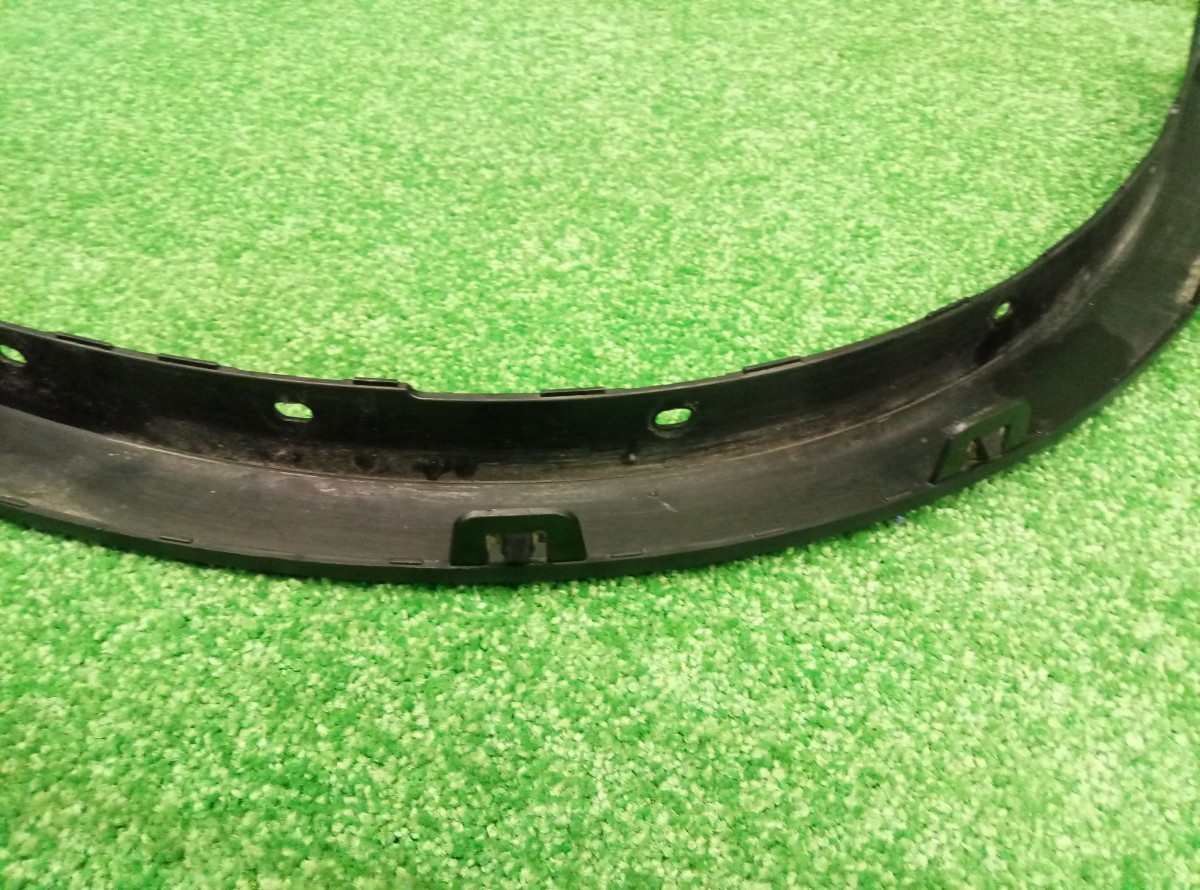 Накладка переднего крыла левого BMW X6 F16 2014-н.в. 51777319843 на BMW X6 F16