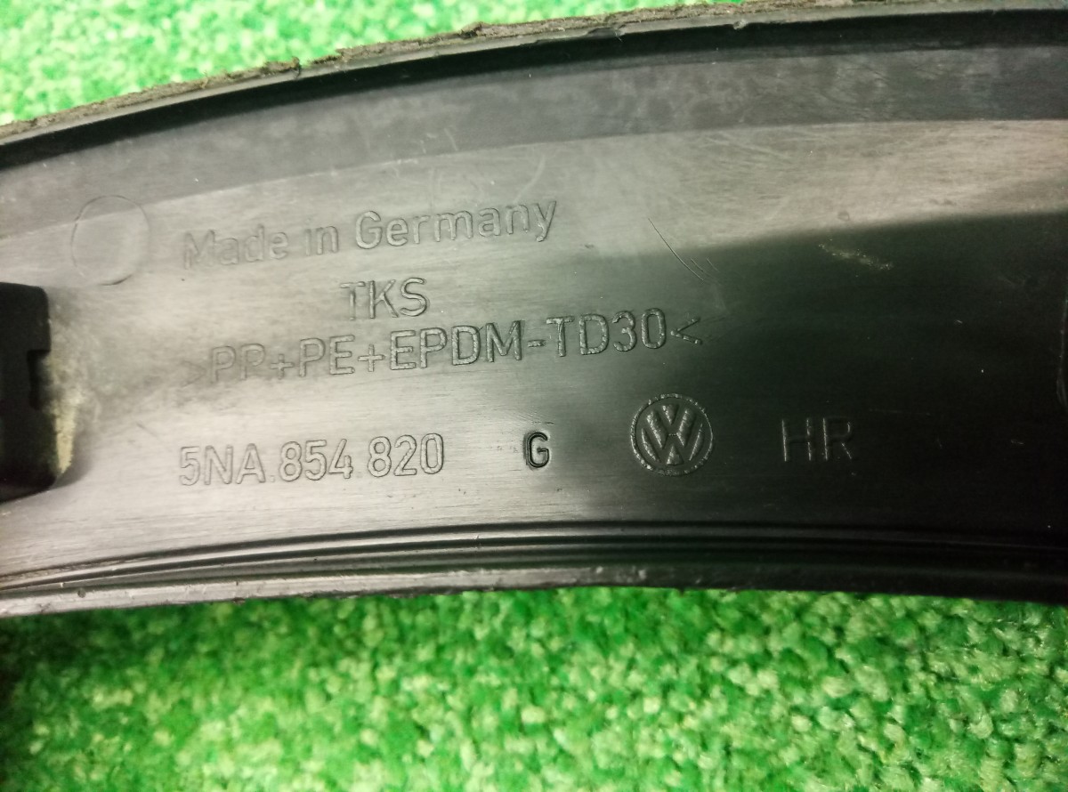  Накладка крыла Volkswagen Tiguan задняя правая 2017    5NA854820 на Volkswagen Tiguan 