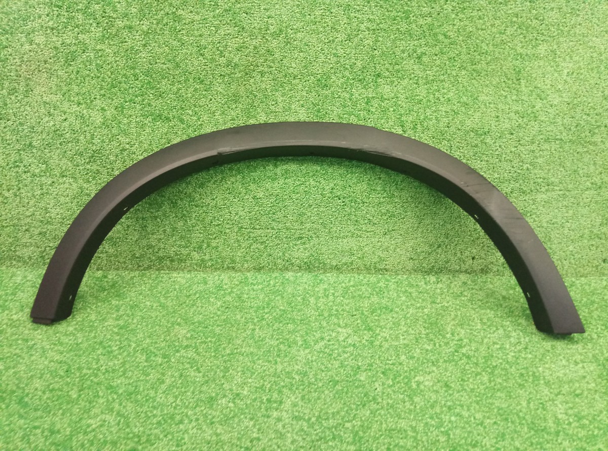 Накладка заднего крыла правого BMW X3 (F25) 2010-2014 51777210084 на BMW X3 (F25)
