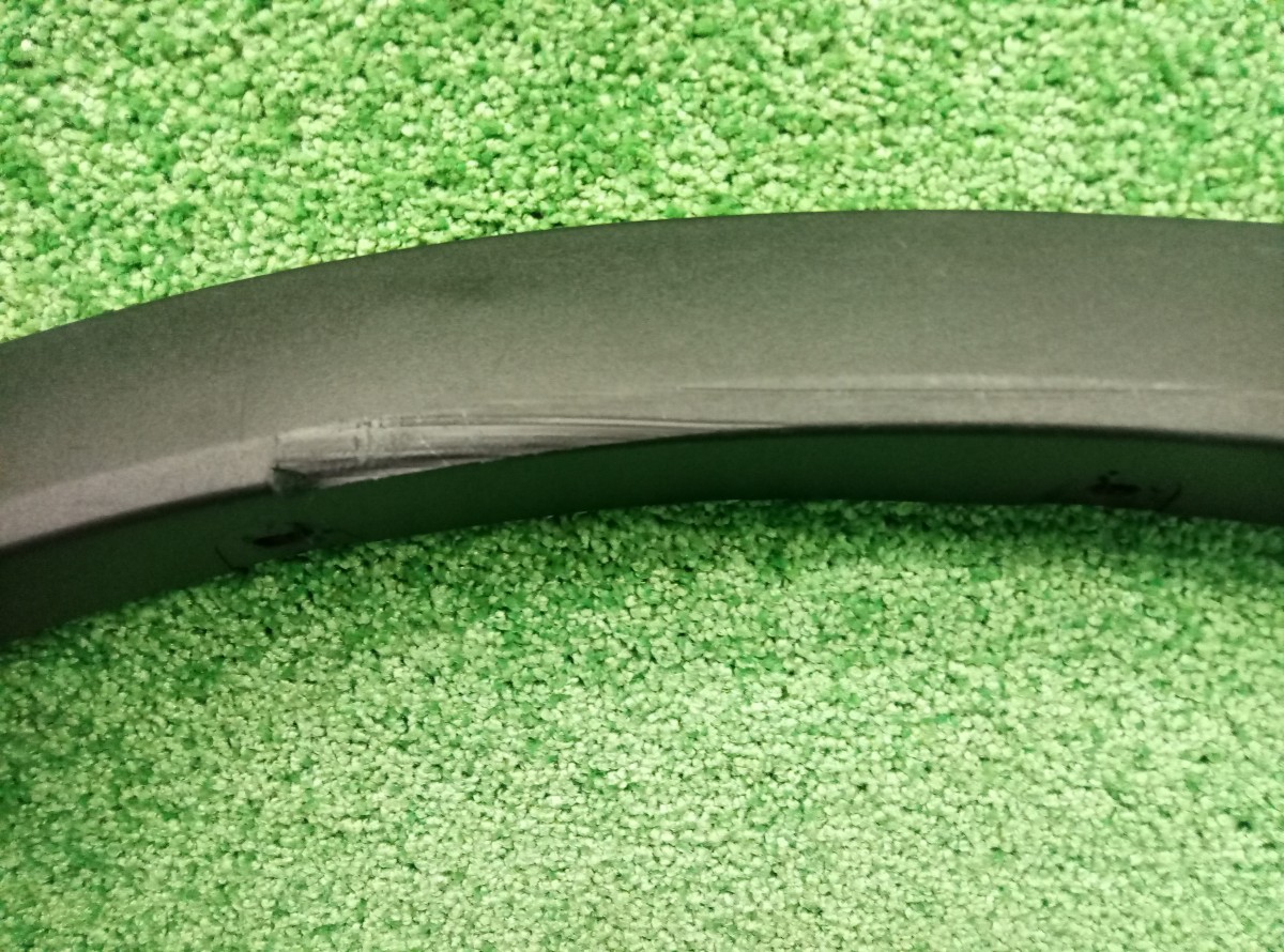 Накладка заднего крыла правого BMW X3 (F25) 2010-2014 51777210084 на BMW X3 (F25)