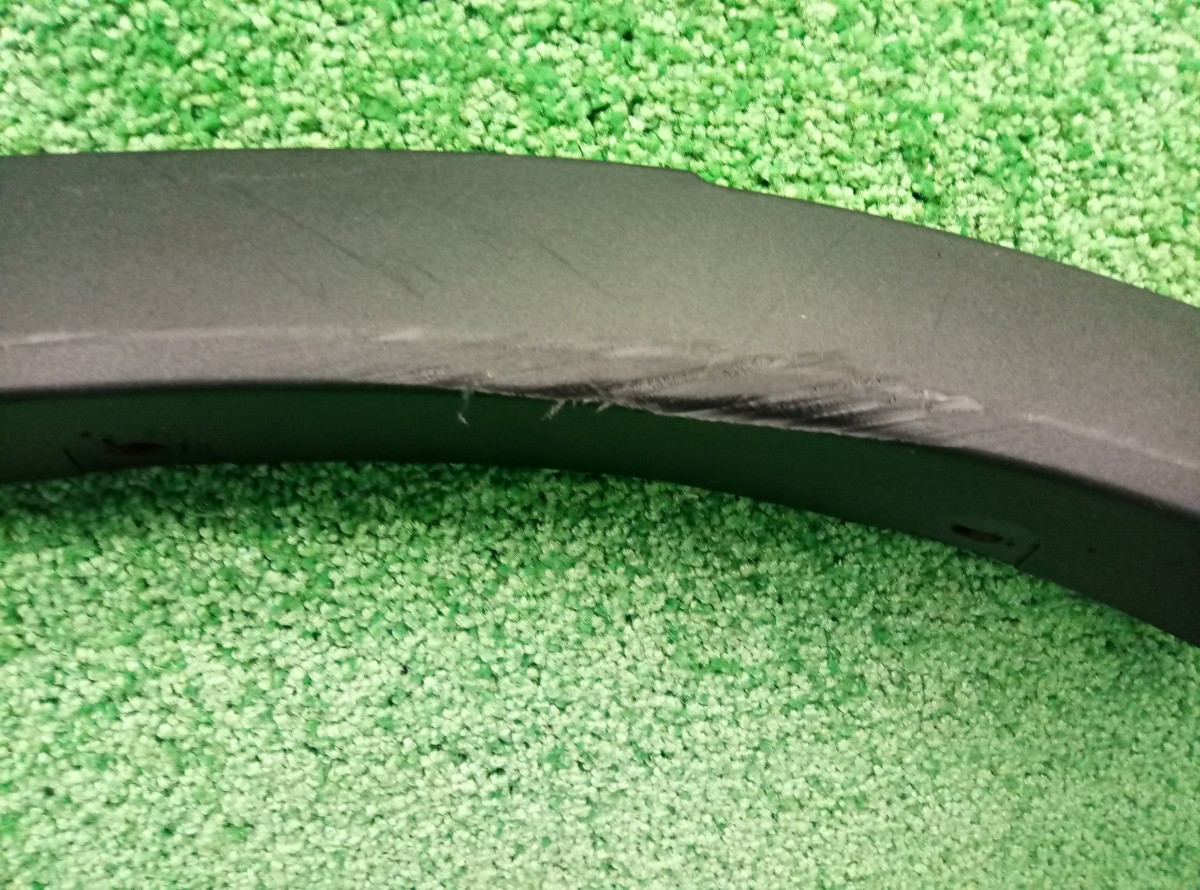 Накладка заднего крыла правого BMW X3 (F25) 2010-2014 51777210084 на BMW X3 (F25)