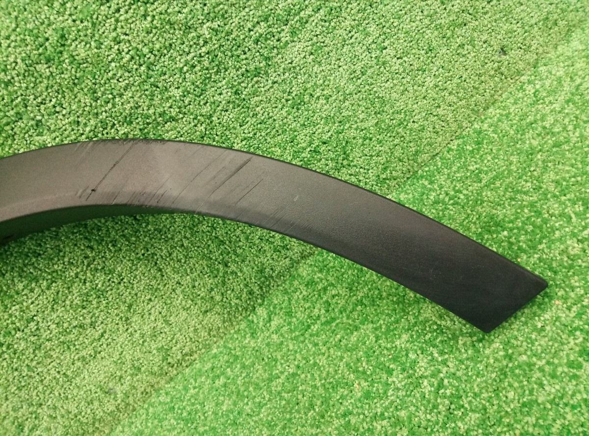 Накладка заднего крыла правого BMW X3 (F25) 2010-2014 51777210084 на BMW X3 (F25)